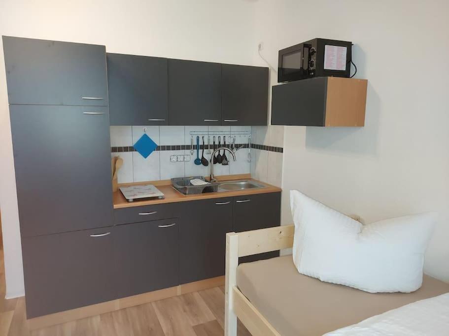 City Pension Senftenberg / Apartment Nr.1 ภายนอก รูปภาพ